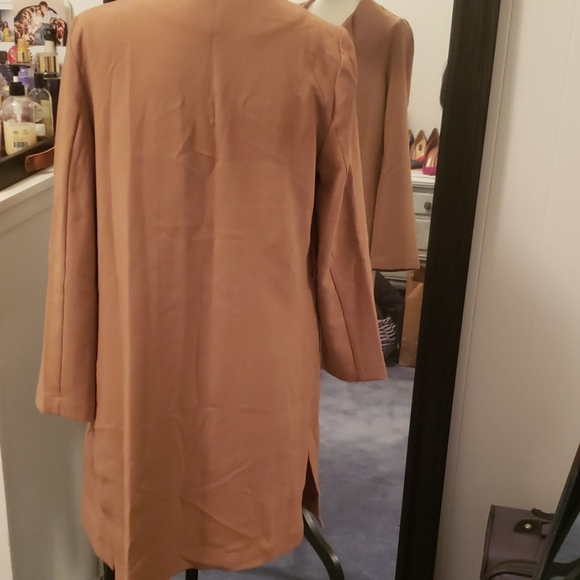 Knee length tan jacket - Picture 6 of 6
